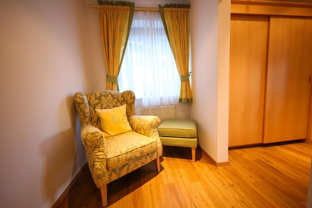Superior Persal Hotel