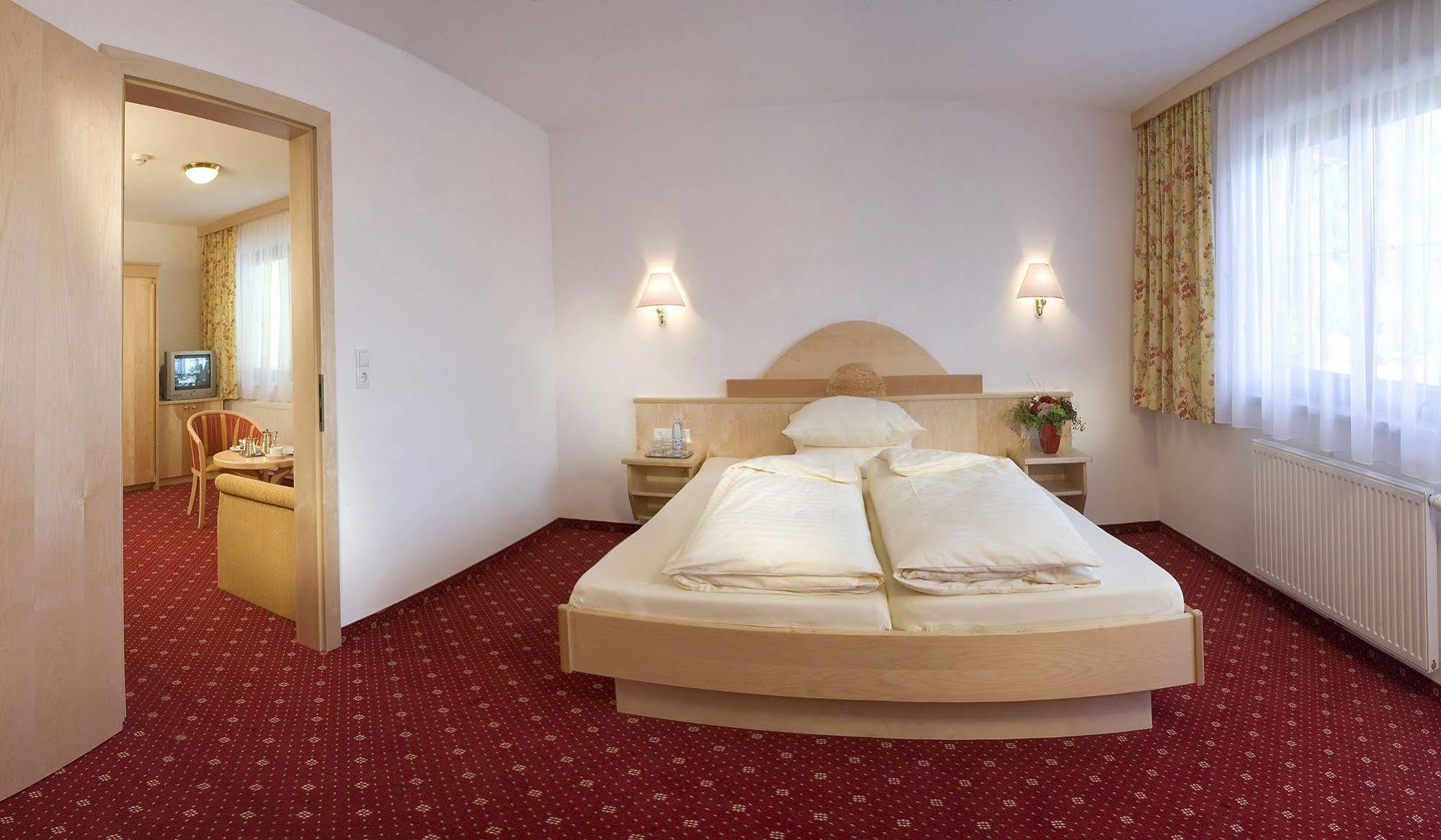 Hotel Superior Persal 3*