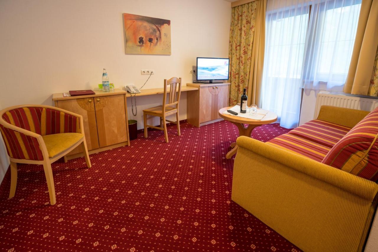 Superior Persal Hotel 3*